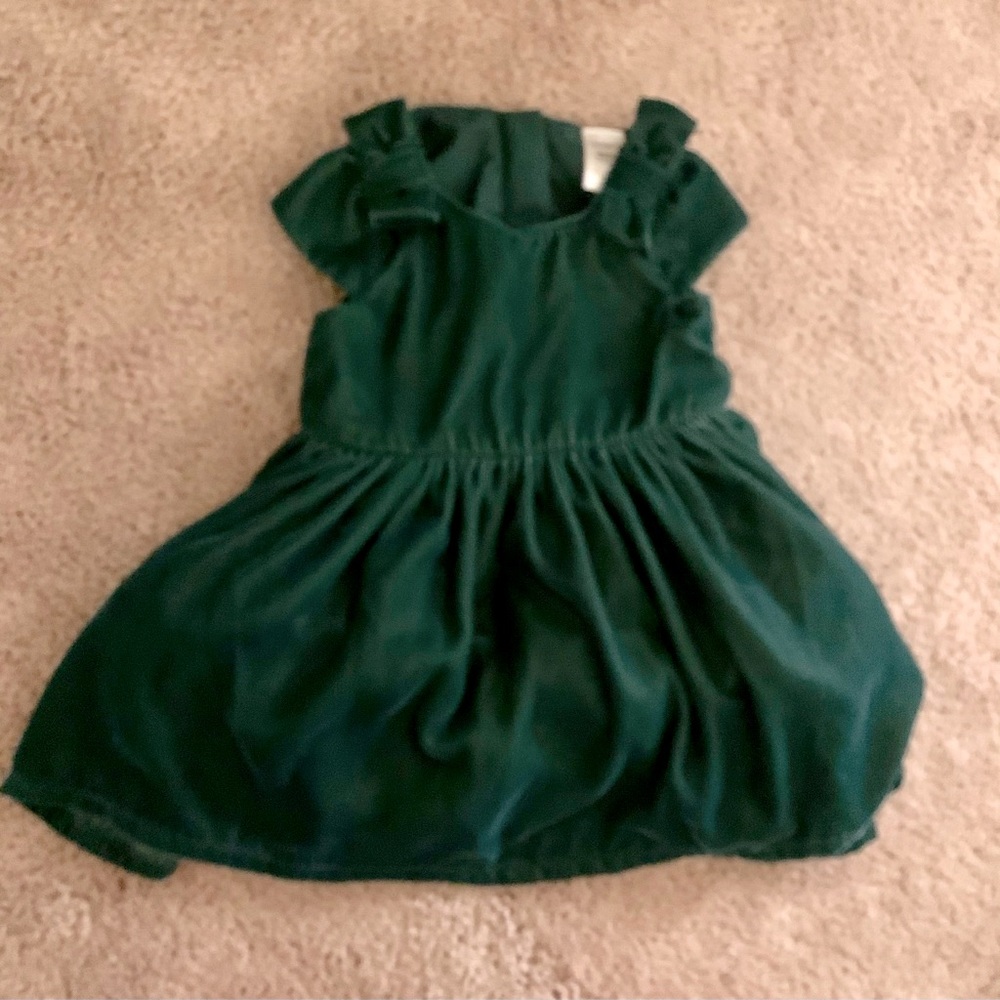 Carter’s Baby Girl Dark Green Velvet Dress Size 6M